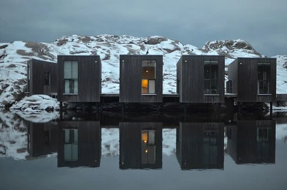 Модульные здания на воде